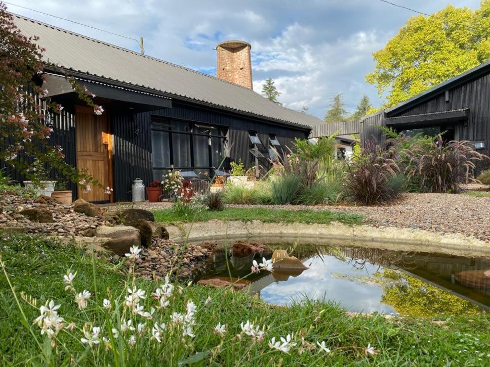 The Croft Hilton Exterior foto